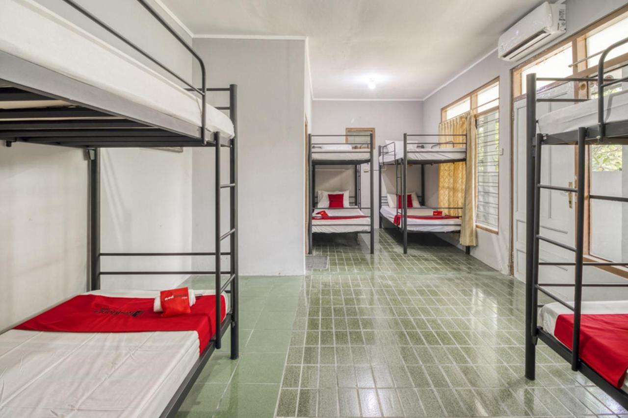 Reddoorz Hostel Near Adisucipto Airport Yogyakarta Kalasan Kültér fotó