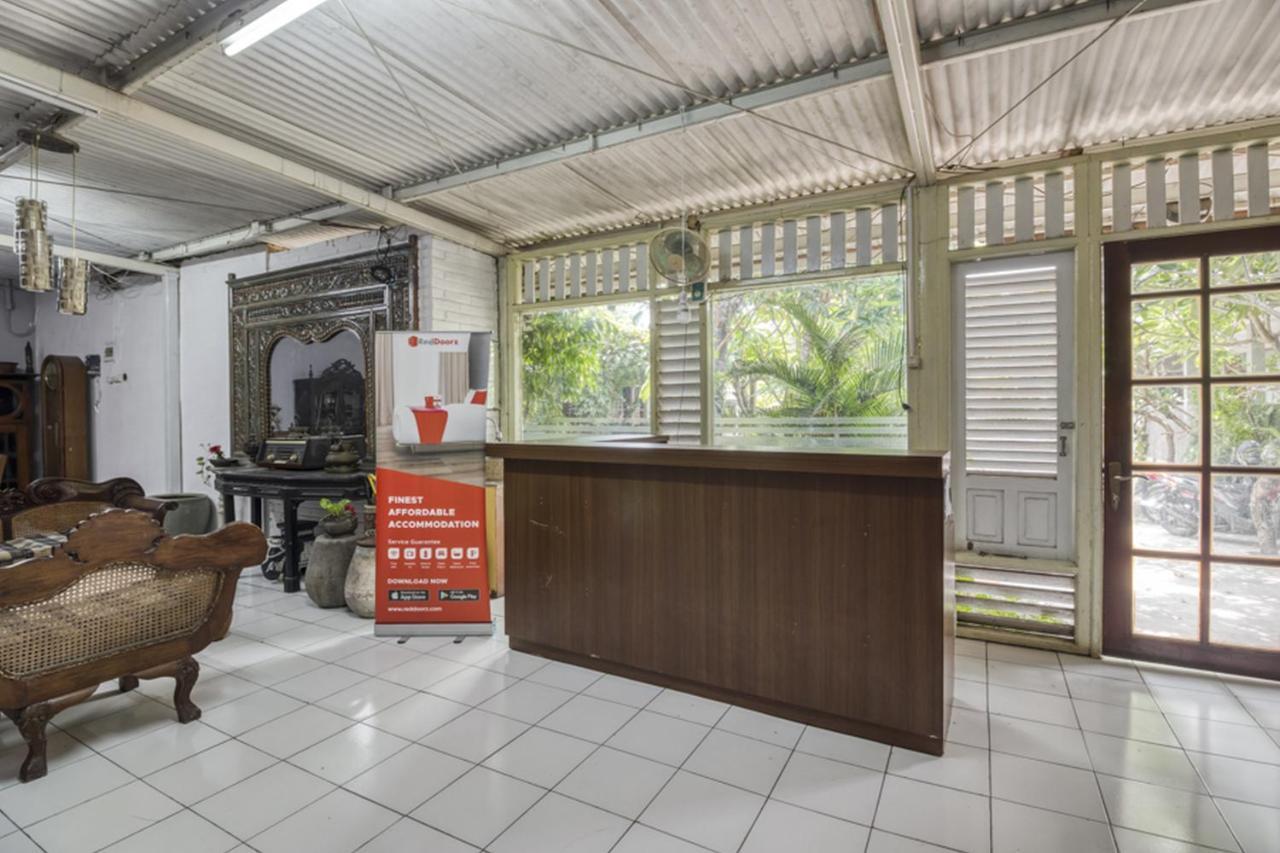 Reddoorz Hostel Near Adisucipto Airport Yogyakarta Kalasan Kültér fotó