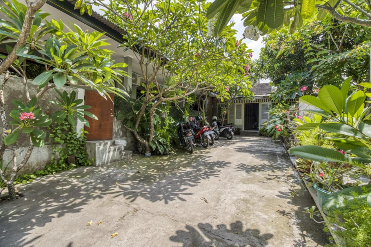 Reddoorz Hostel Near Adisucipto Airport Yogyakarta Kalasan Kültér fotó